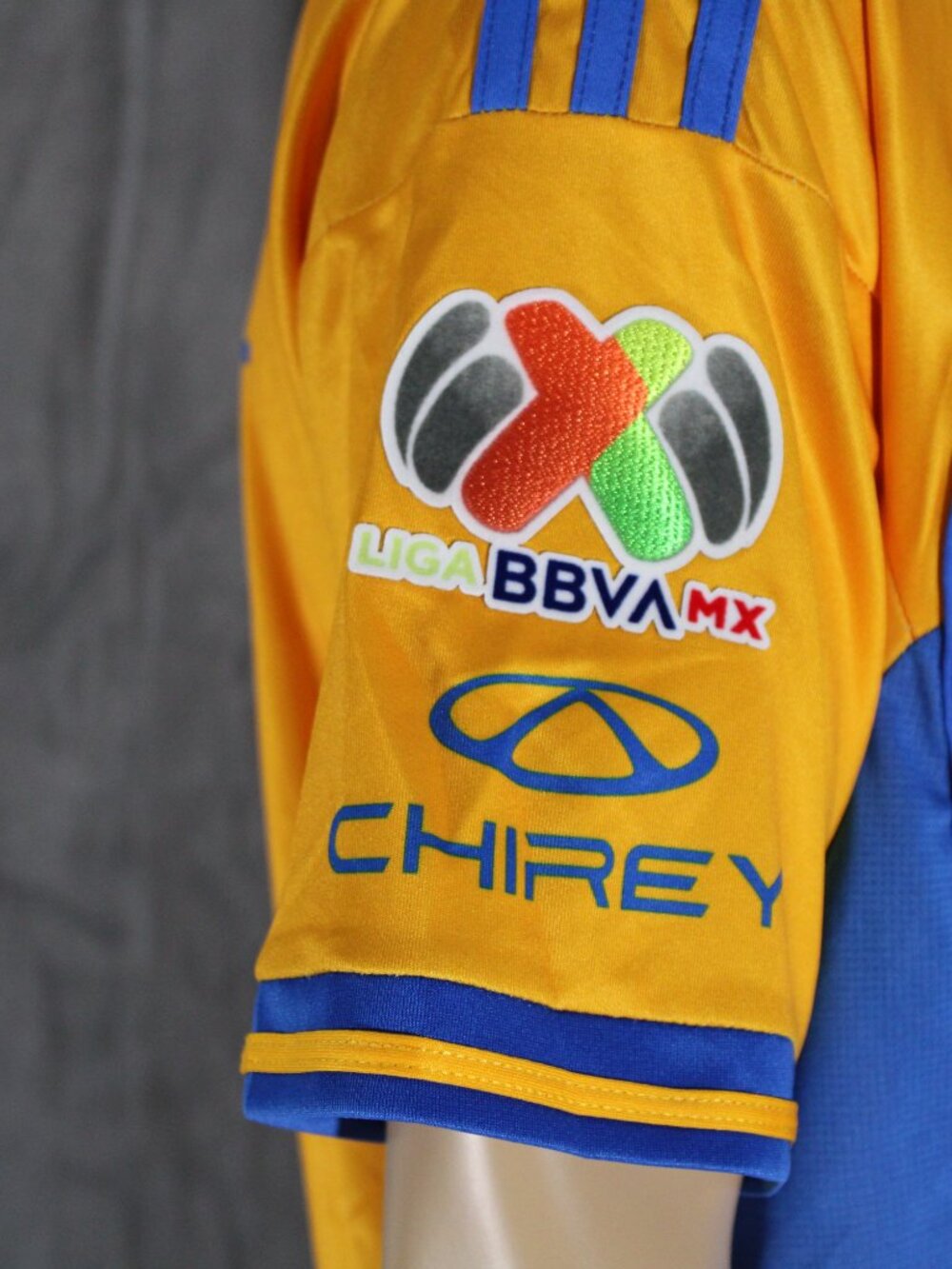 Tigres UANL Jersey - 2025 Home Jersey by Adidas - Men's Large - Picture 11 of 12